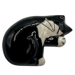 Vintage Virginia Miska Black and White Ceramic Kitty Cat Brooch Jewelry